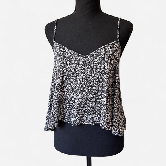 Kimchi Blue Tops - kimchi blue sz S Ditsy floral flowy cami top boxy strappy romantic cottagecore